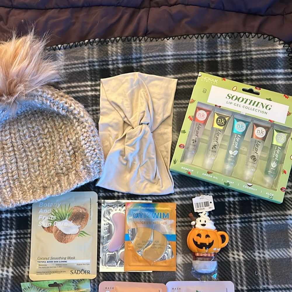 Bath and body works fall bundle - Picture 12 of 15